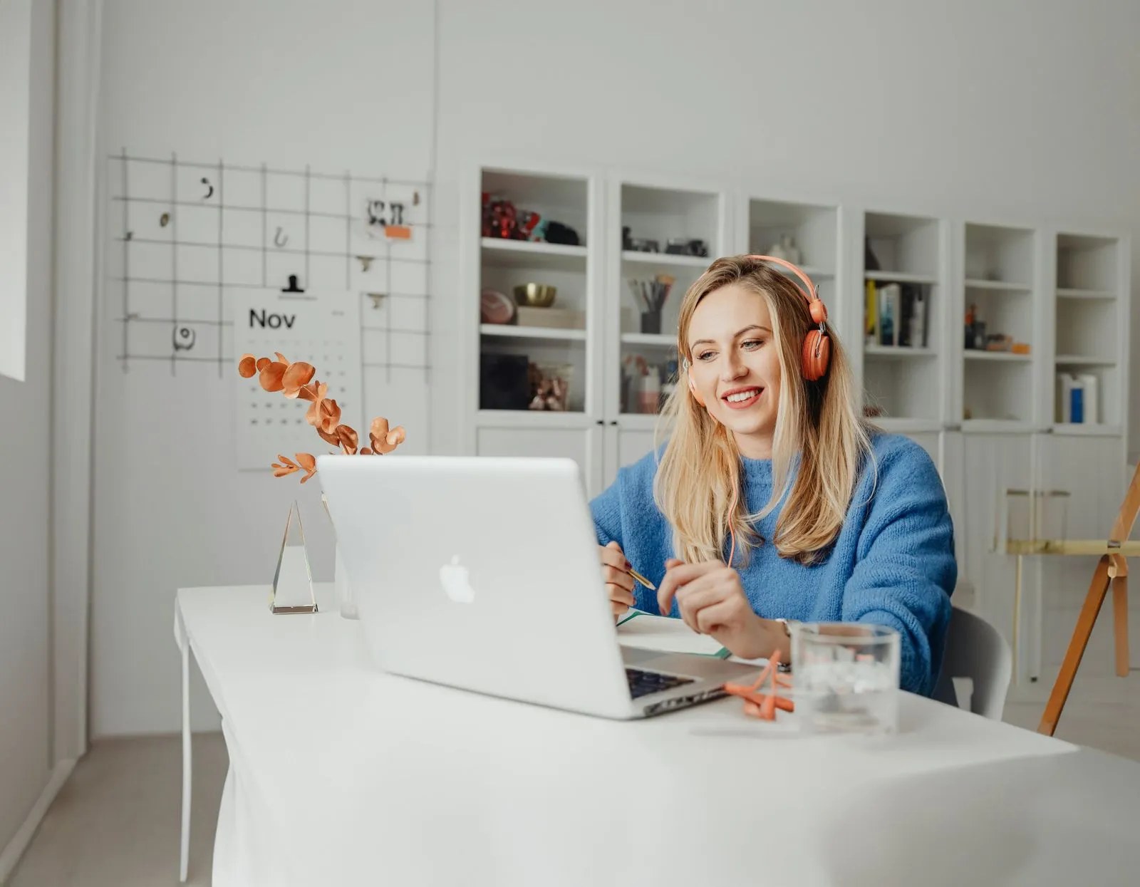 A Bloume clinician in an online consultation